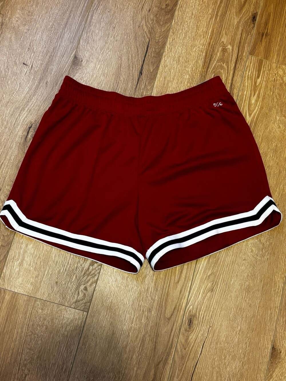DSG Womens 5 Inch Mid-Rise All Sport Shorts Team Red Size M